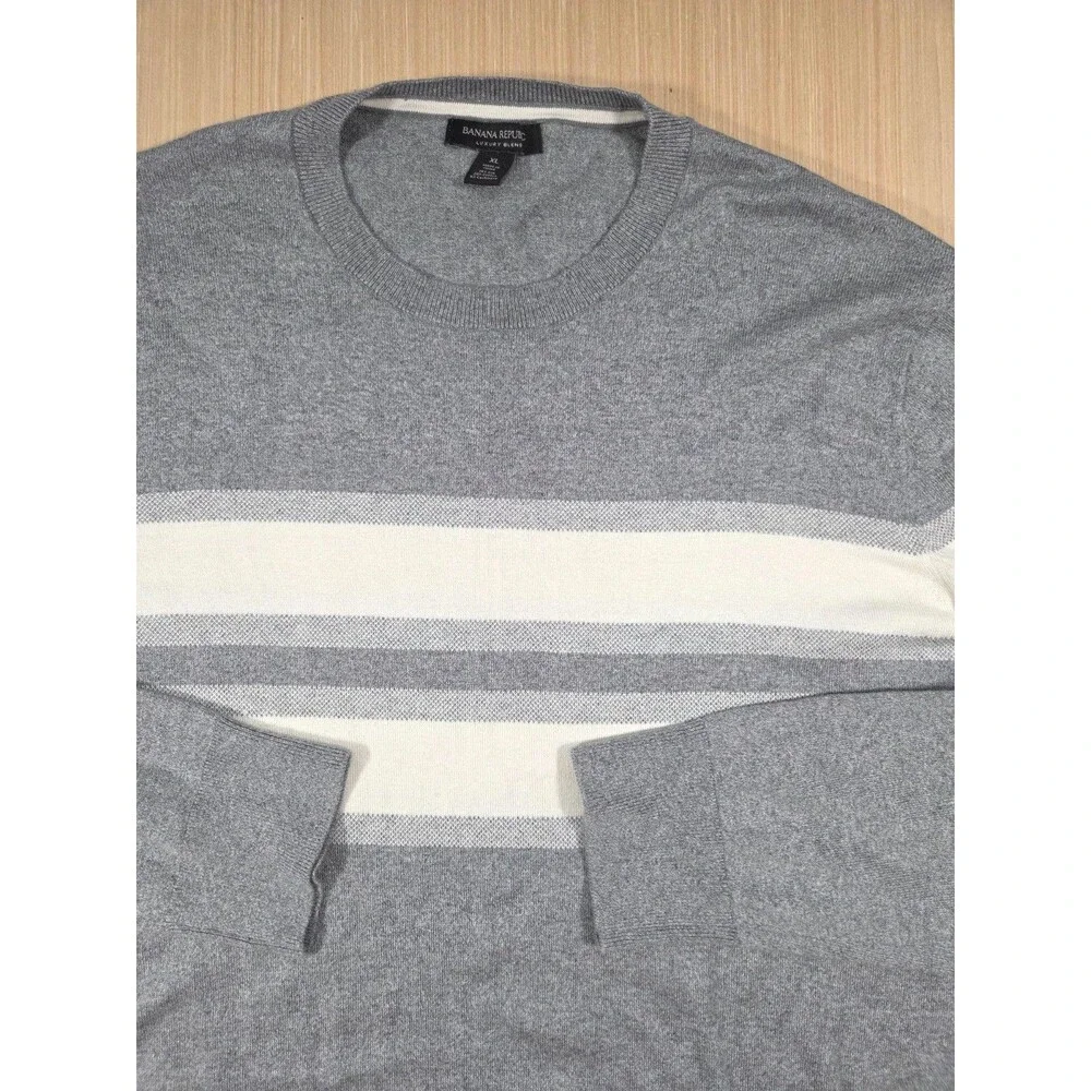 Banana Republic Luxury Blend Men's XL Silk Cashmere Long Sleeve Top Gray Ivory